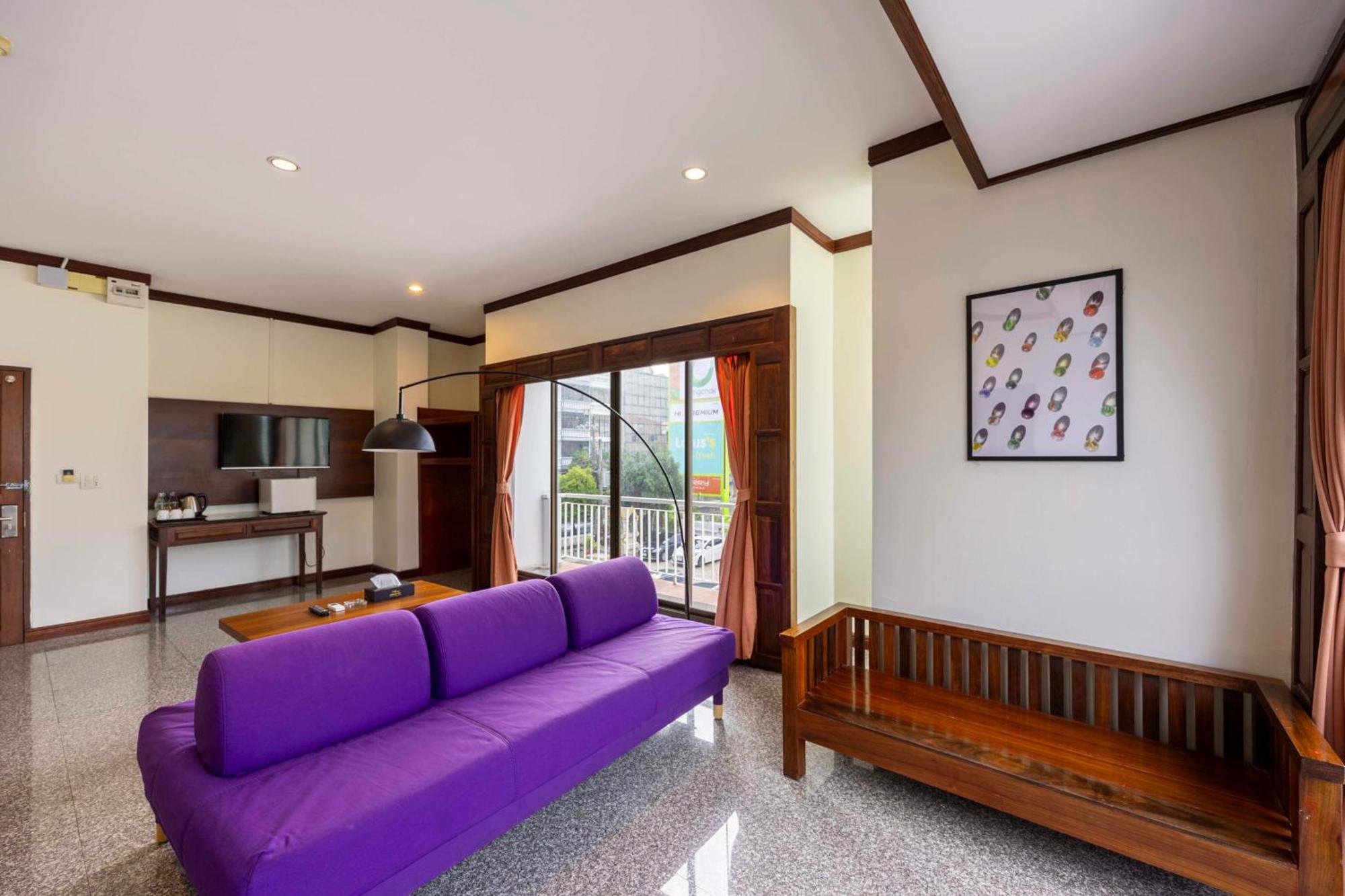 The President Hotel At Chokchai 4 Bangkok Exterior photo