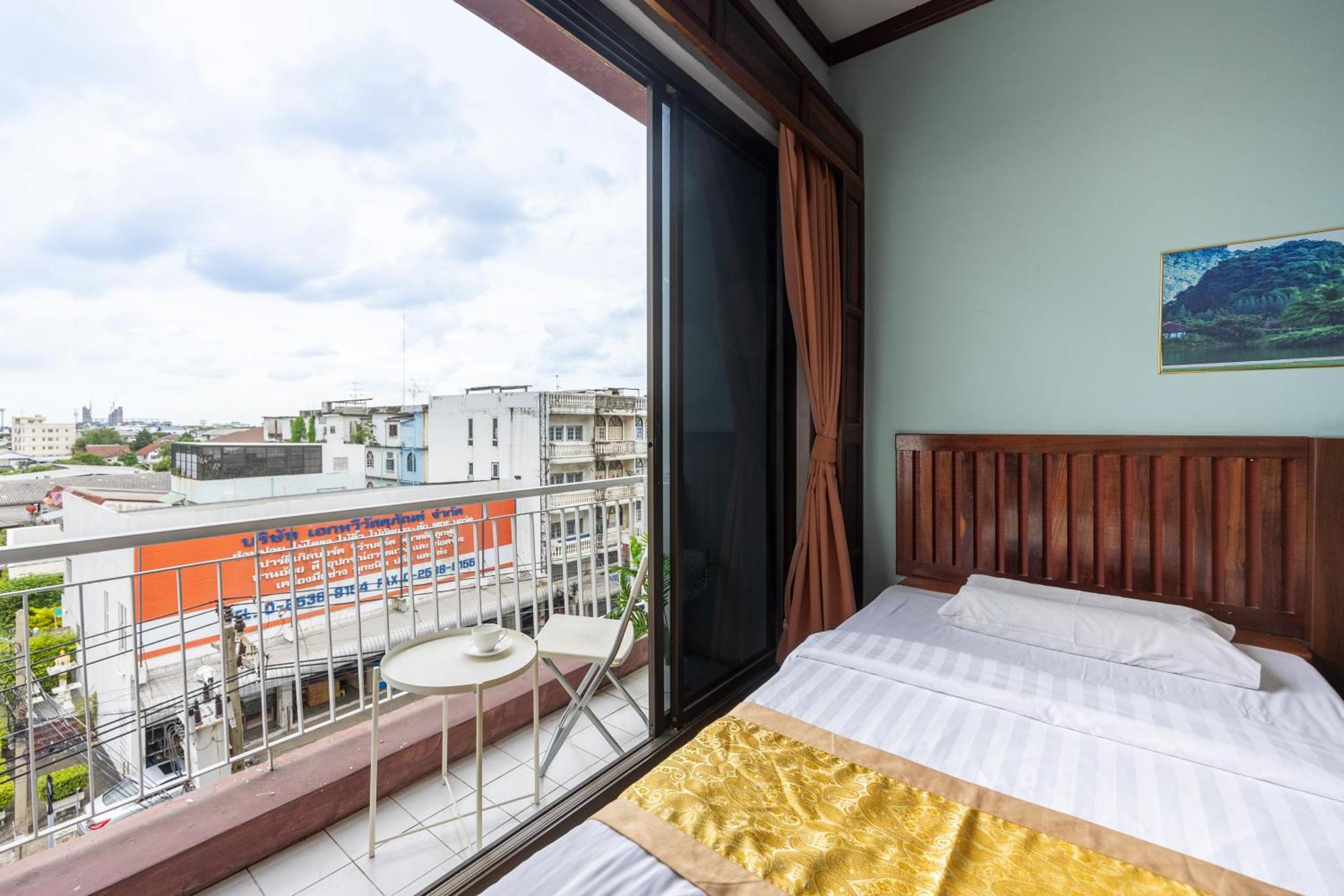 The President Hotel At Chokchai 4 Bangkok Exterior photo